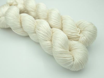 Undyed  Pure Mulberry Silk 400m/100g