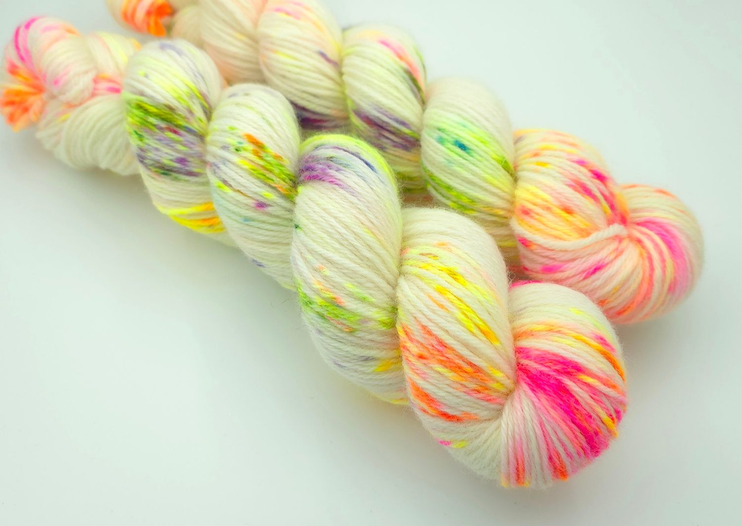 Rollercoaster Ladybug on Organic Merino 225m/100g