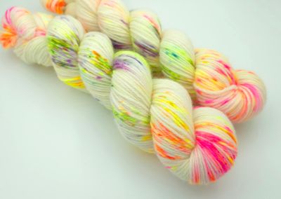 Rollercoaster Ladybug on Organic Merino 225m/100g
