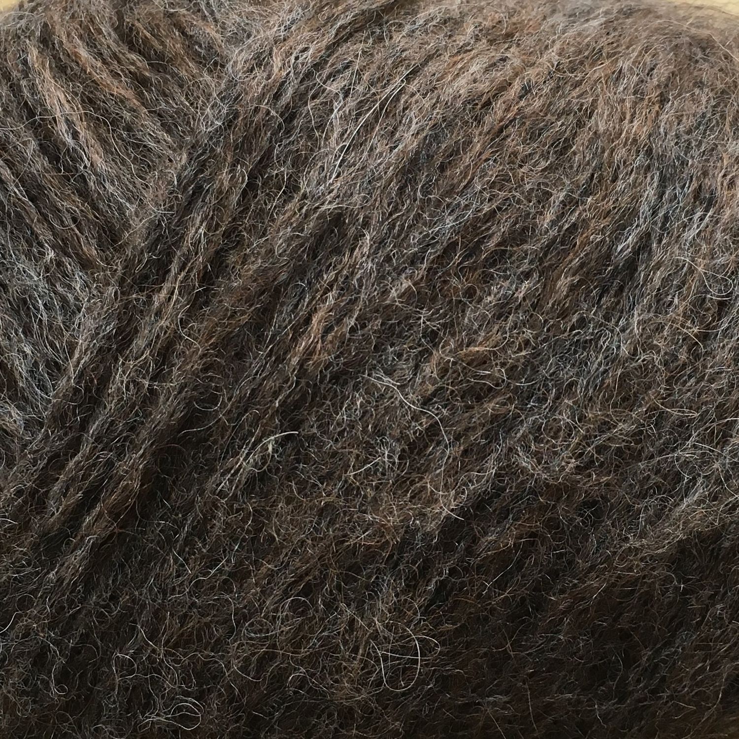 Mørkebrun Snefnug (snowflake) from Camarose 50g/110 m
