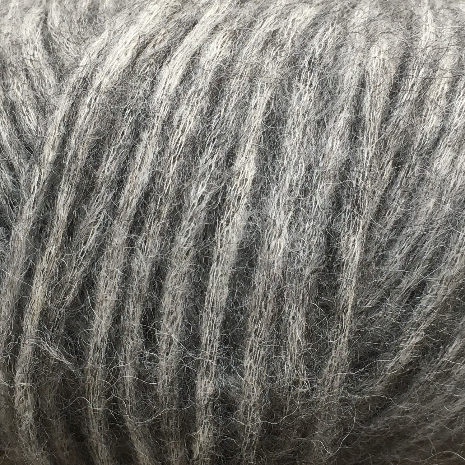 Grå Snefnug (snowflake) from Camarose 50g/110 m