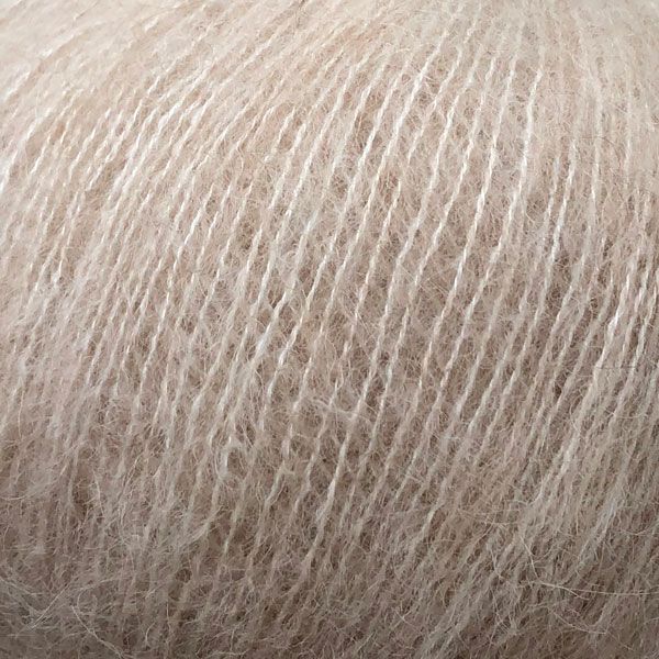 Lys Beige Midnatssol (Midnight Sun) by Camarose