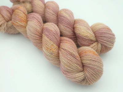 Magnolia Shetland/Bluefaced Leicester/Tussah Silke 50g/400m