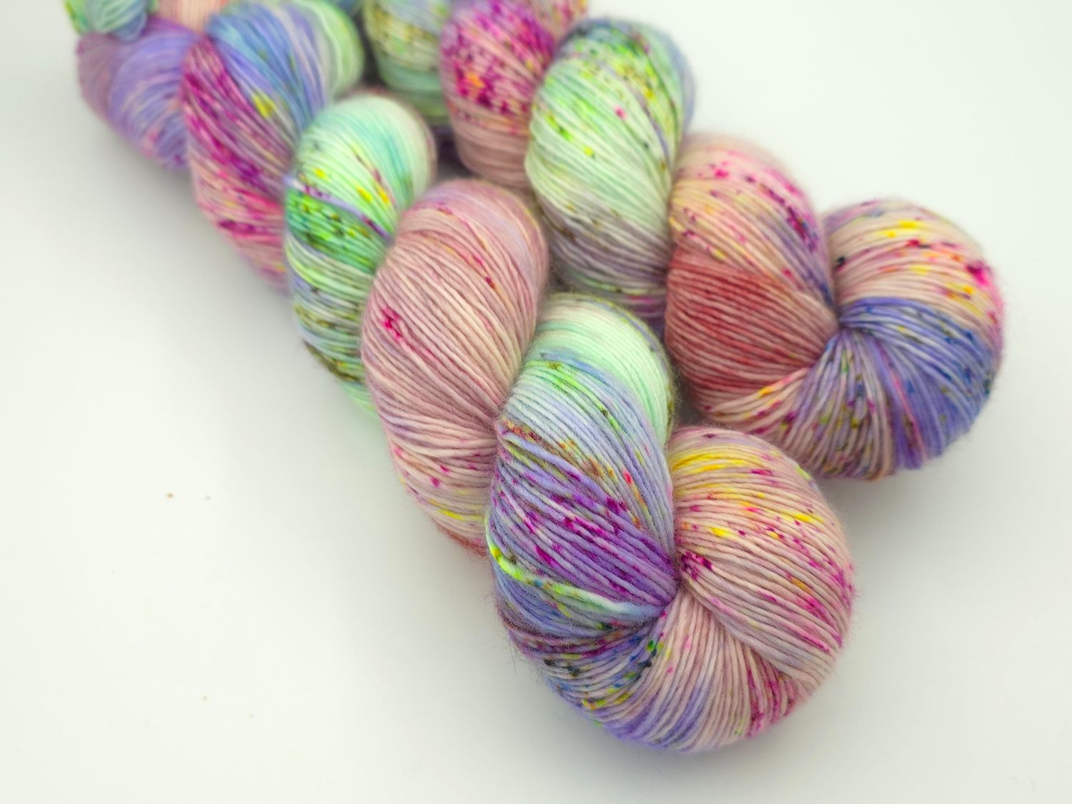 Mixed Macaroons Superwash Merino Singles 366m/100g