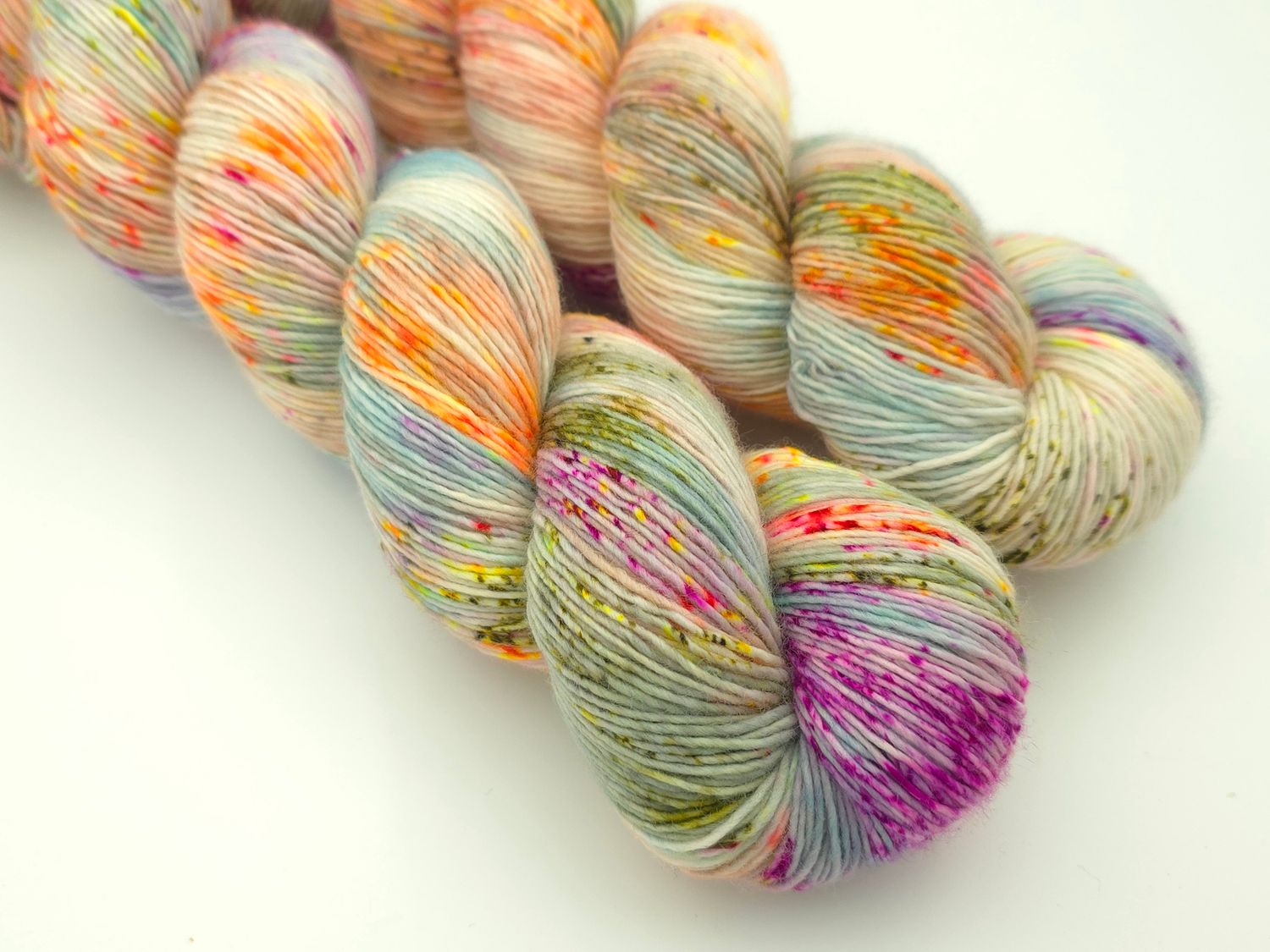Sage and Stonefruit Superwash Merino Singles 366m/100g