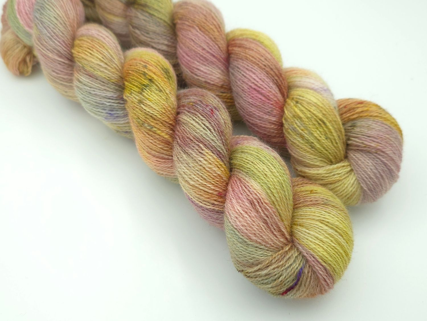 Remembrance Shetland/Bluefaced Leicester/Tussah Silke 50g/400m