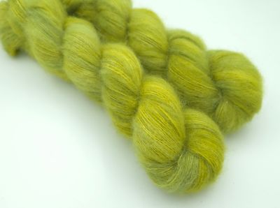 Tea Green Brushed Super Soft 50g/400 m