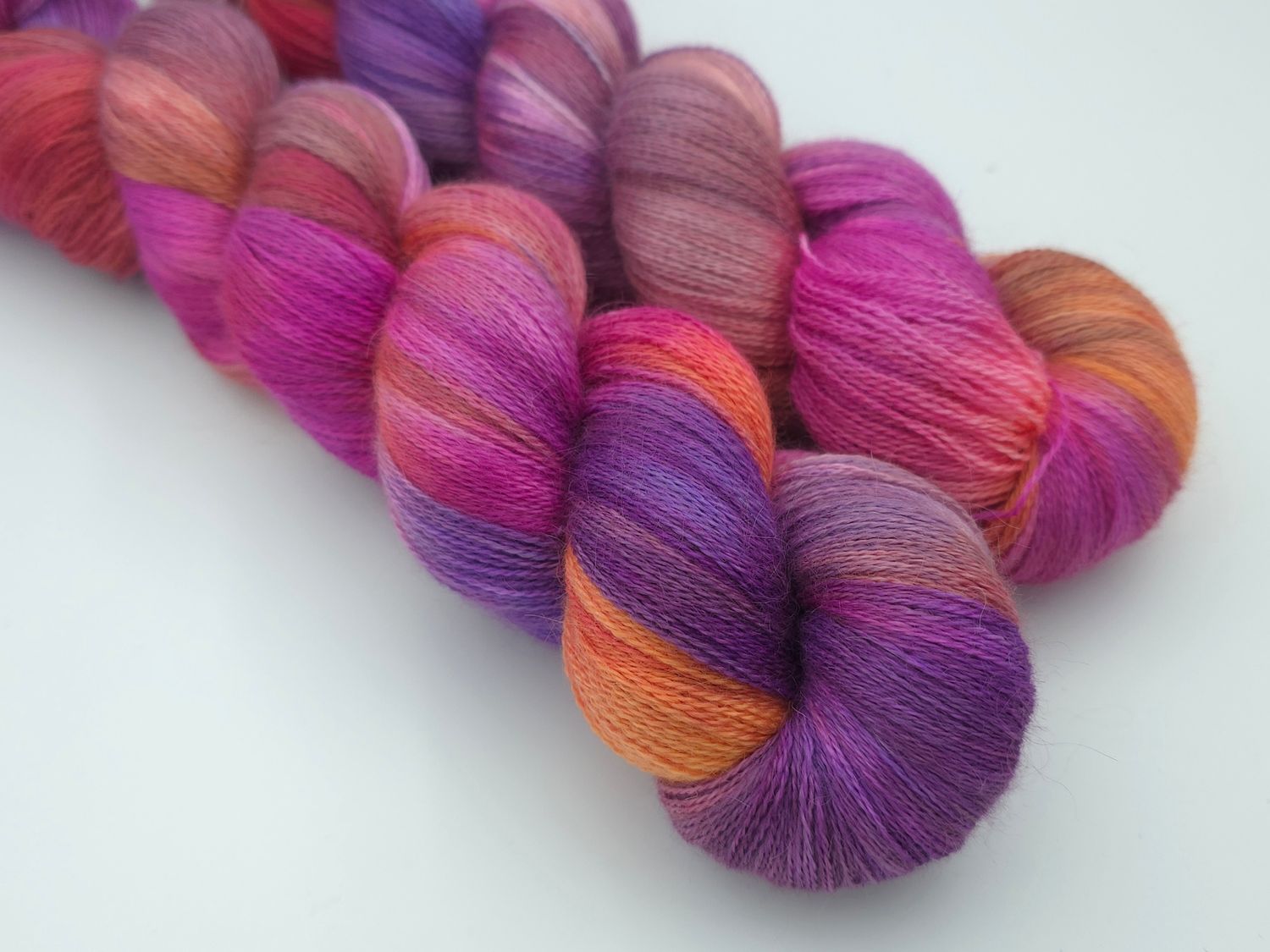 Autumn Blaze Yarn Suri Silk Ultra Lace Autumn Blaze Yarn Suri Silk Ultra Lace