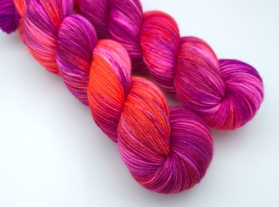 Funky Santa Ladybug on Cascade Heritage