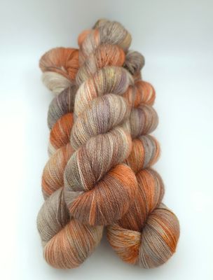 November Glow BFL/Silk/Lace 800m/100g