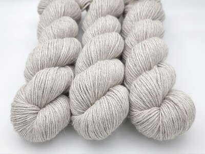 Naturlig grå Baby Alpaca/Silke/Cashmere 225m/100g