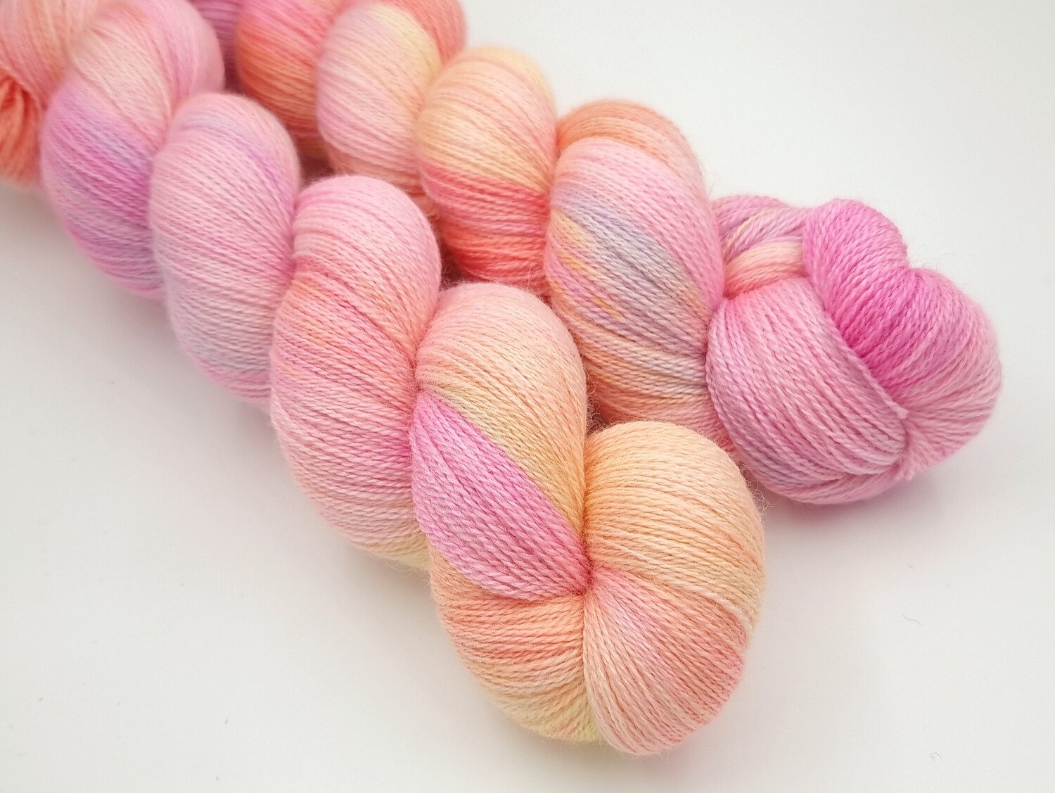 Evening Glow BFL/Silke Lace Evening Glow BFL/Silke Lace