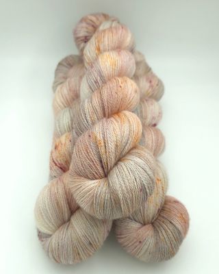 Powder Pile BFL/Silke Lace