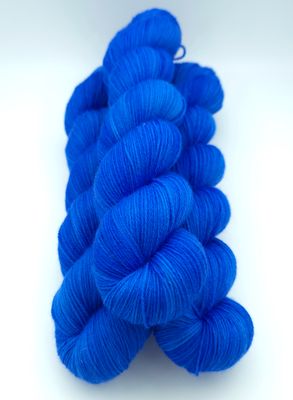 Santorini Ladybug on Organic Merino 400m/100g