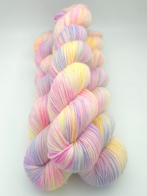 Barbie Ladybug on Organic Merino 400m/100g