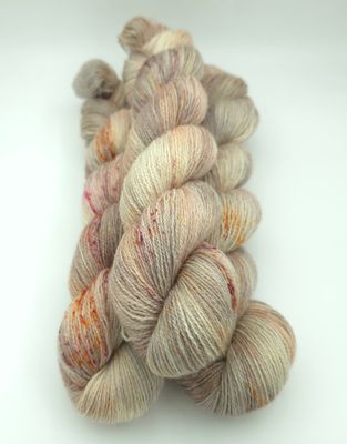 Powder Pile Shetland/Bluefaced Leicester/Tussah Silke 50g/400m