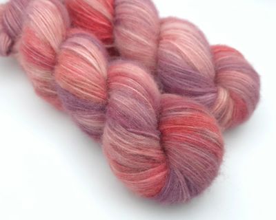 Antique Rose Alpaca Blow 300m/100 g Antique Rose Alpaca Blow 300m/100 g