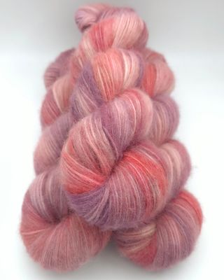 Antique Rose Alpaca Blow 300m/100 g