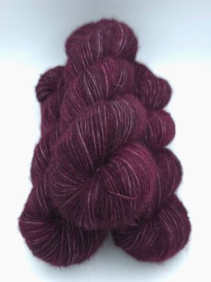 Dark Burgundy Alpaca Blow 300m/100 g