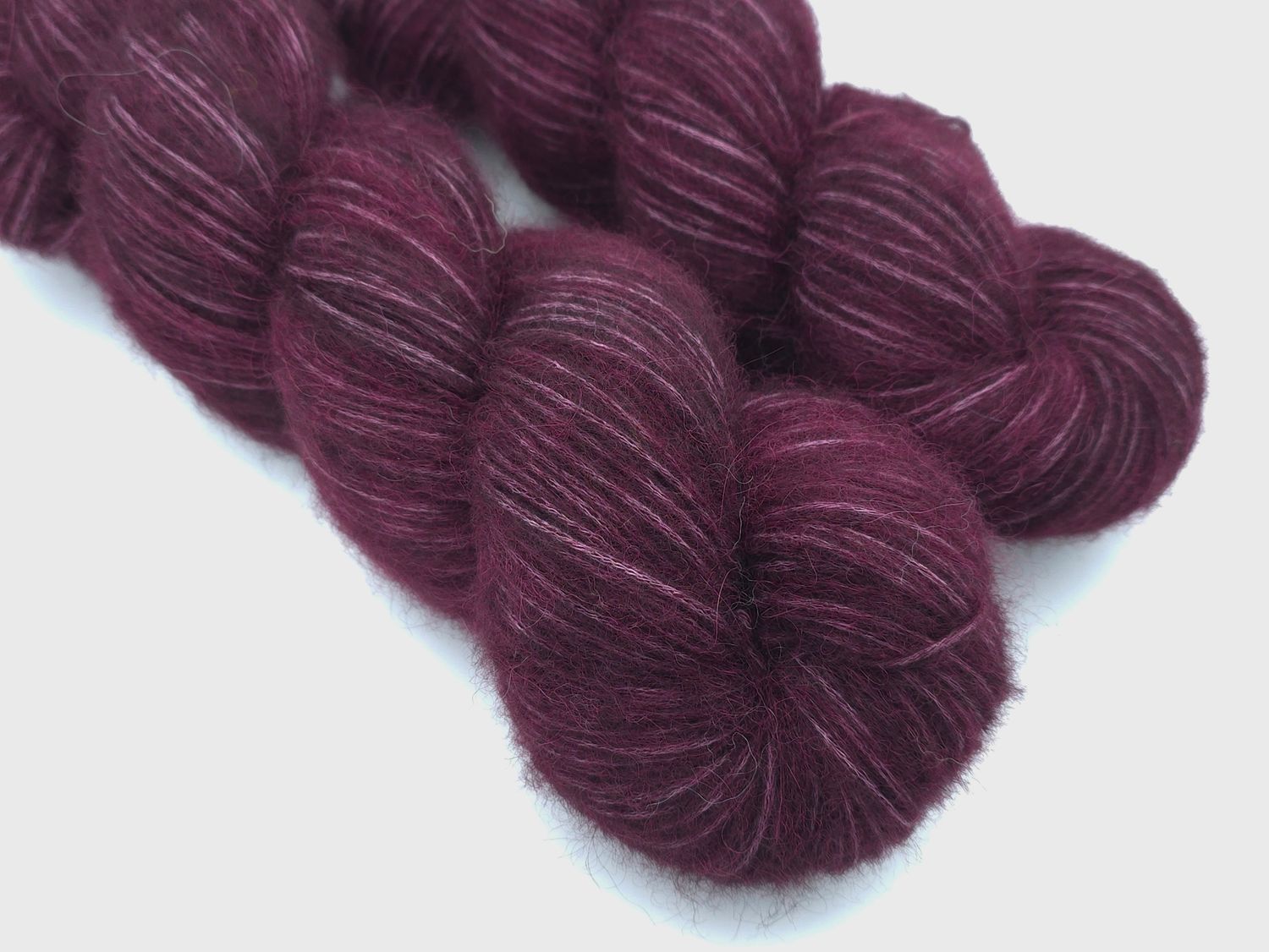 Dark Burgundy Alpaca Blow  300m/100 g