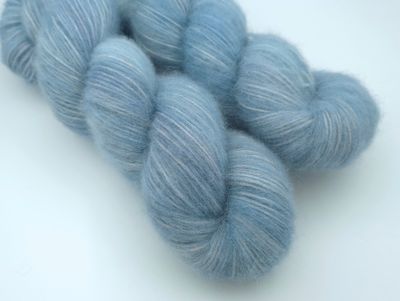 Mist Alpaca Blow 300m/100 g Mist Alpaca Blow 300m/100 g