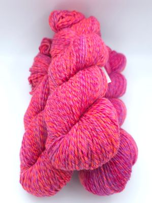 ​​​Cascade 220 Superwash Wave - 126 Wildberry Sorbet