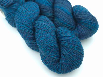 ​​​Cascade 220 Superwash Wave - 116 Deep Sea