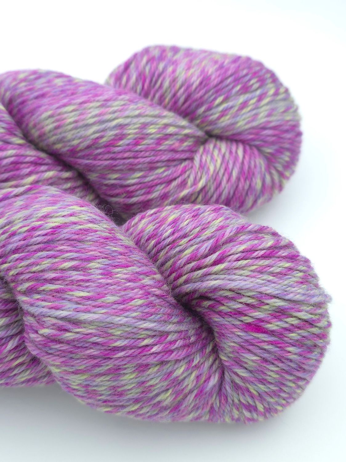 Cascade 220 Superwash Wave -128 Orchid Cascade 220 Superwash Wave -128 Orchid