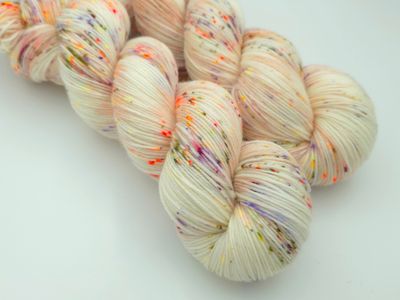 Spring Bling Ladybug on Cascade Heritage Spring Bling Ladybug on Cascade Heritage