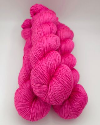 Hot Pink Fifty Fifty Merino/Silke 400m/100g