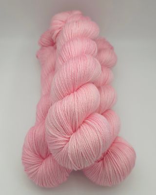 Strawberry Milk Fifty Fifty Merino/Silke 400m/100g