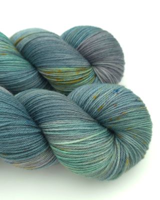 Nova Ladybug on Organic Merino 400m/100g