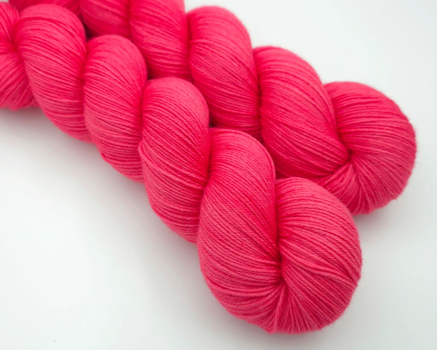 Watermelon Ladybug on Organic Merino 400m/100g Watermelon Ladybug on Organic Merino 400m/100g