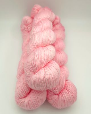 Strawberry Milk Fifty Fifty Merino/Silke 400m/100g