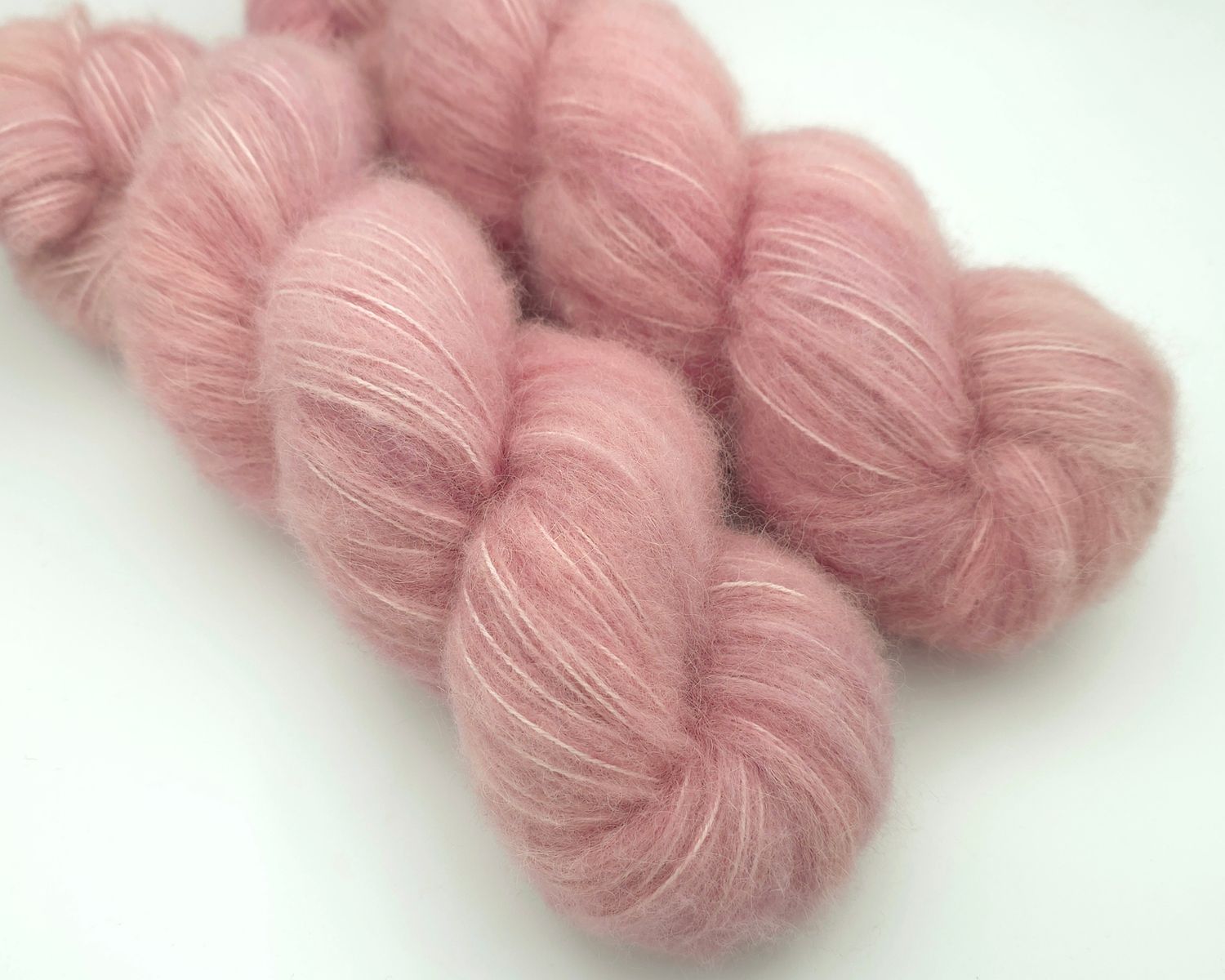 Rose Alpaca Cloud 380 m/100 g Rose Alpaca Cloud 380 m/100 g