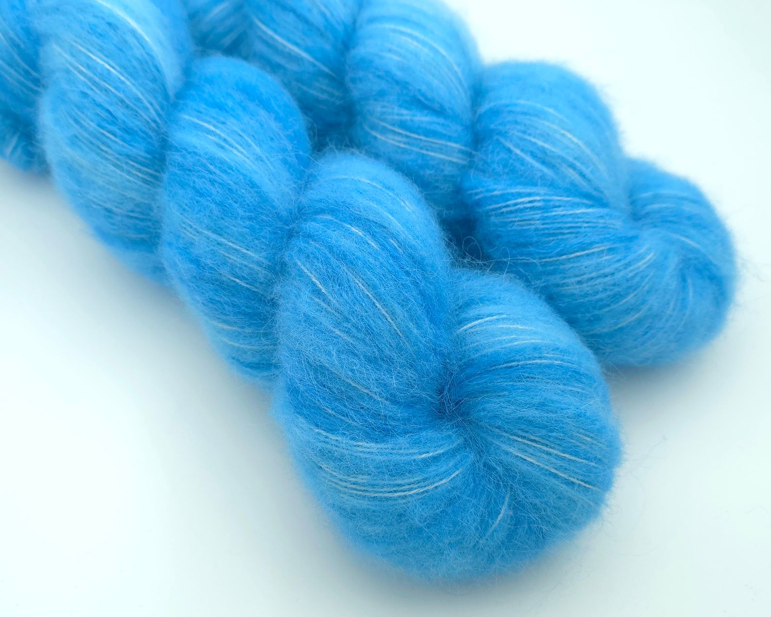 Moroccan Blue Alpaca Cloud 380 m/100 g Moroccan Blue Alpaca Cloud 380 m/100 g