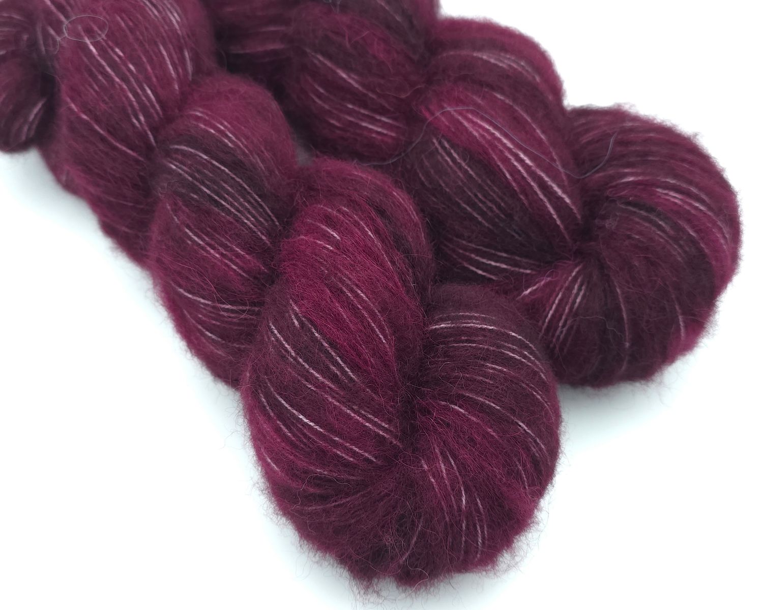 Dark Burgundy Cloud 380 m/100 g