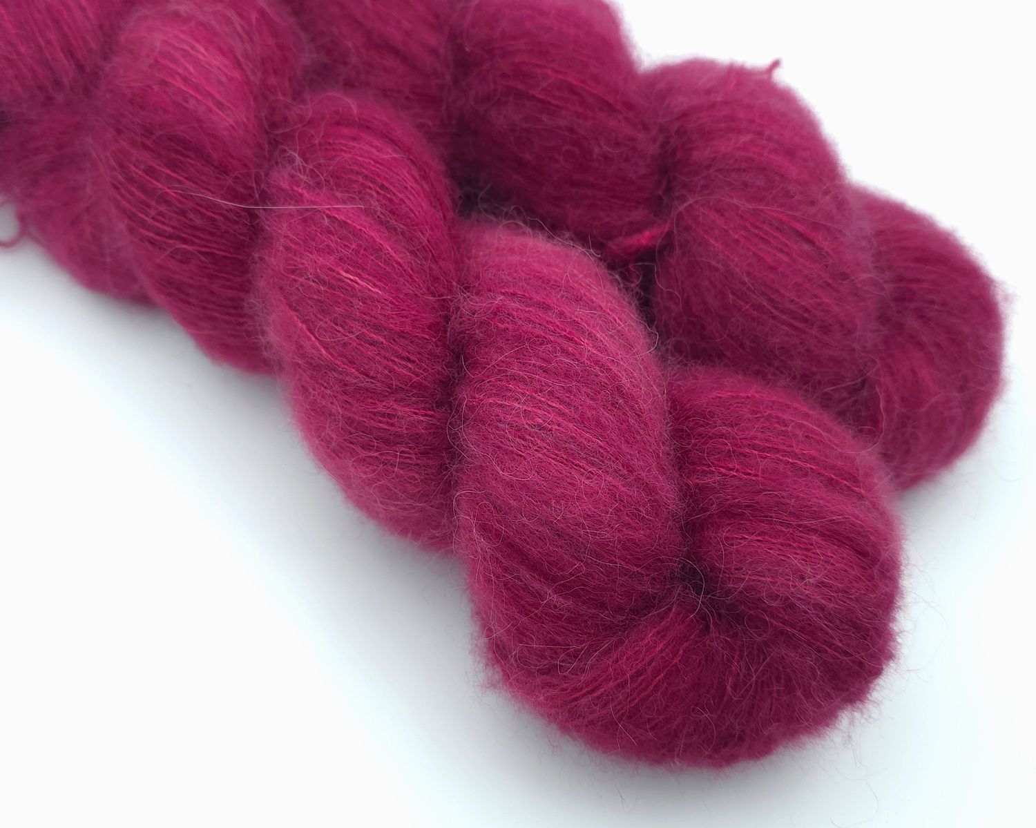Wine Brushed Super Soft 50g/400 m Wine Brushed Super Soft 50g/400 m