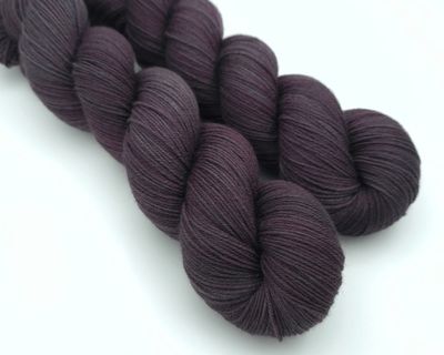 Dark Roast Ladybug on Organic Merino 400m/100g