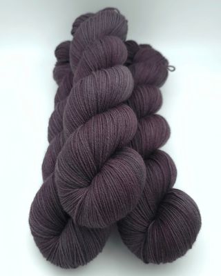 Dark Roast Ladybug on Organic Merino 400m/100g