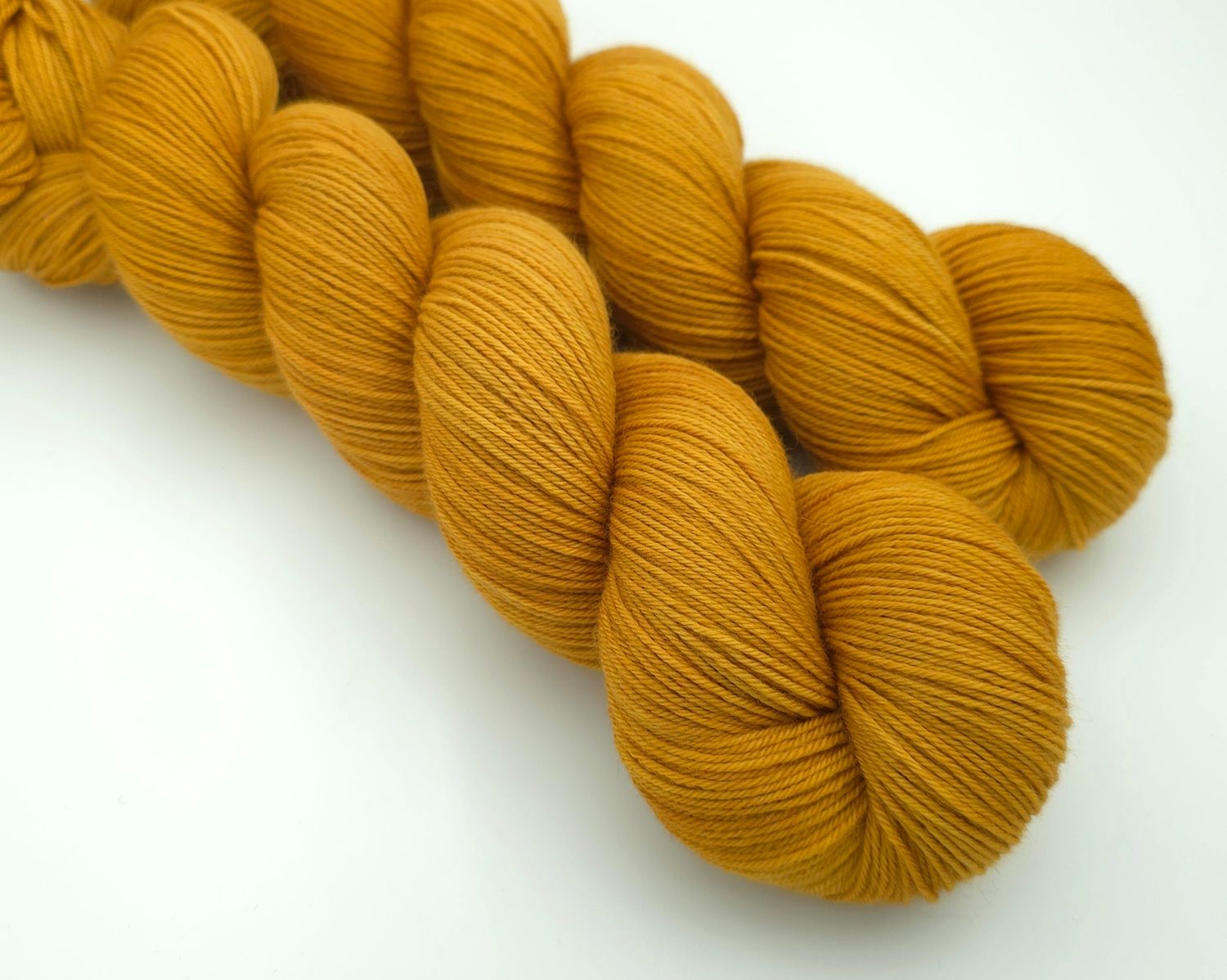 Anchor Ladybug on Organic Merino 400m/100g