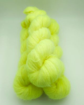 Lemon Sorbet Brushed Super Soft 50g/400 m Lemon Sorbet Brushed Super Soft 50g/400 m
