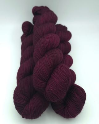 Glazed Burgundy Ladybug on Organic Merino 400m/100g