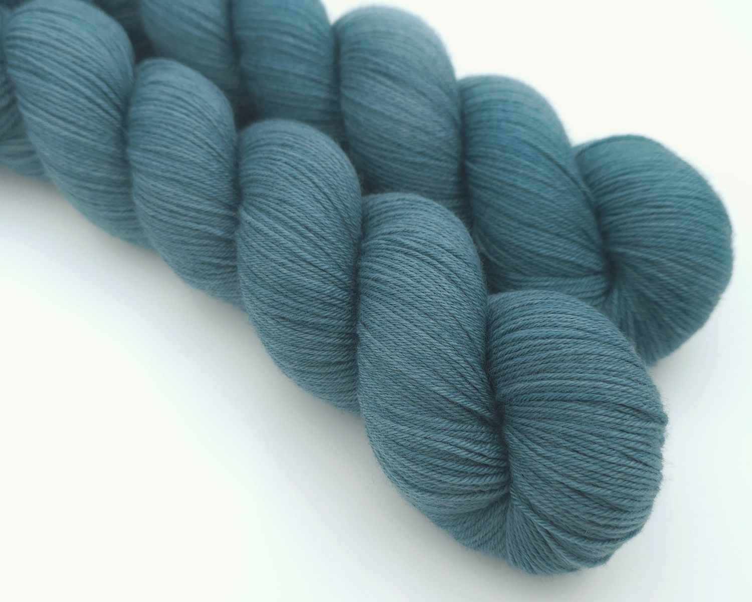 Anchor Ladybug on Organic Merino 400m/100g
