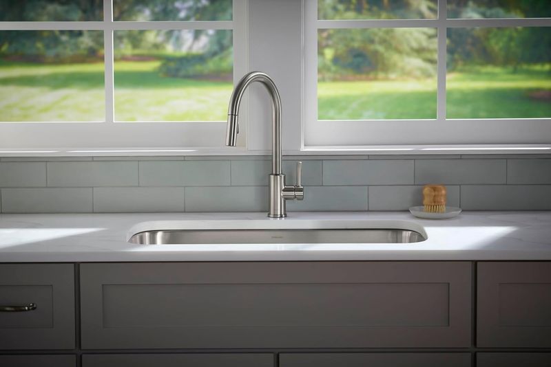 GRIFO COCINA TRAVERSE 1 COM CHORRO/SUBE VIBRANT STAINLESS K