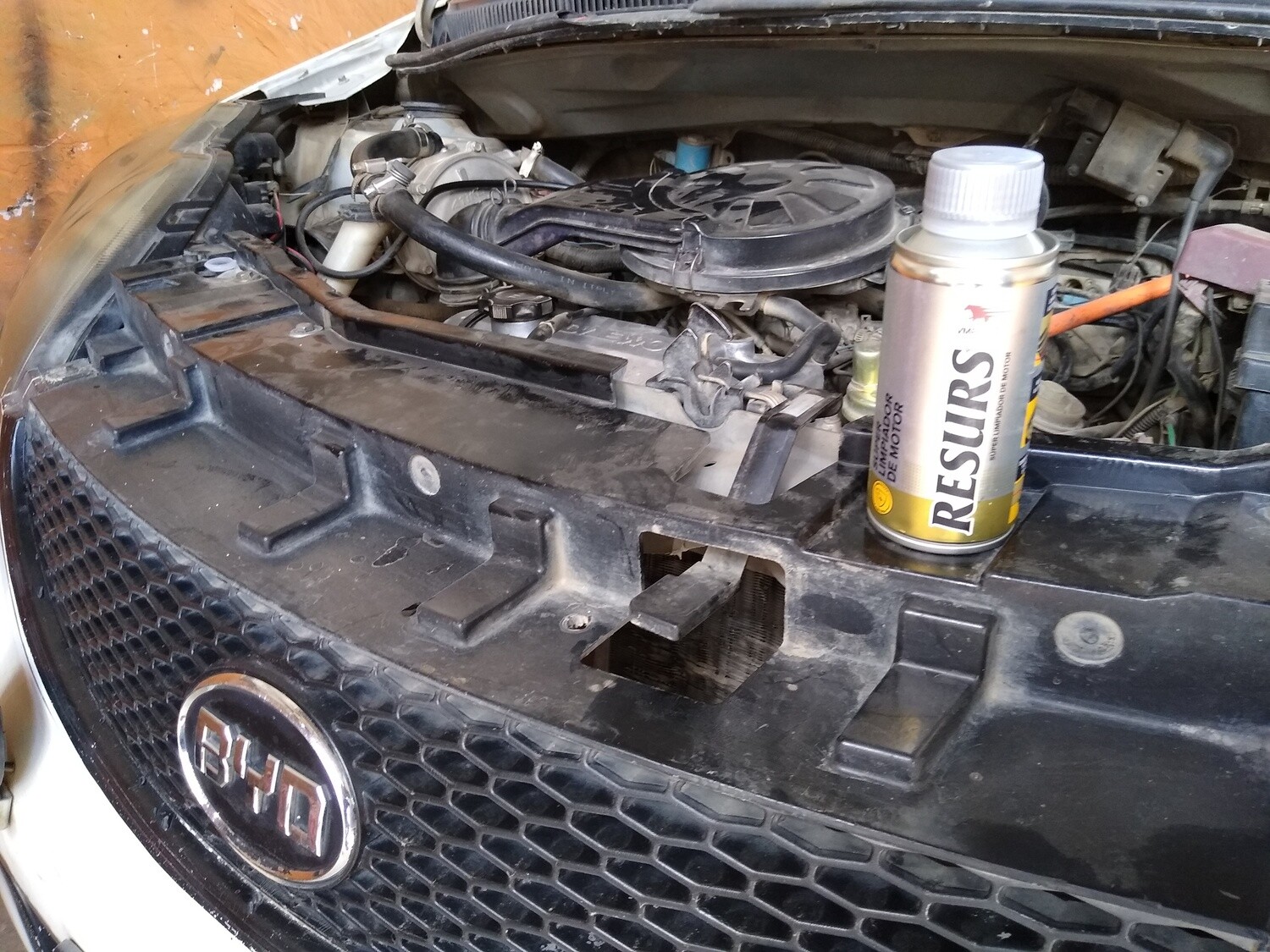 RESURS DE 100 ML. SUPER LIMPIADOR Y DESCARBONIZADOR PARA MOTOR.