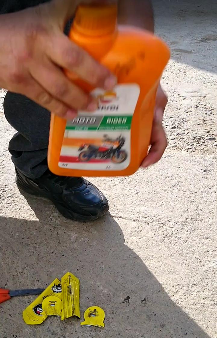 RESURS MOTO NEXT CONCENTRADO EN SACHET DE 10 GRAMOS.
