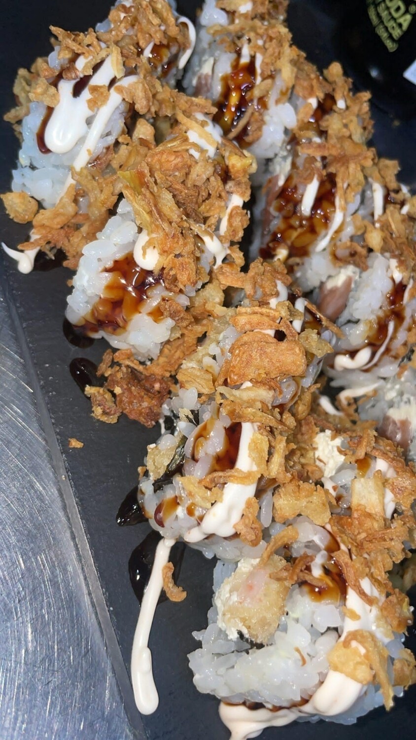 CRUNCH ROLL CREVETTE TEMPURA CHEESE
