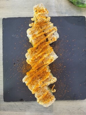 SAUMON ROLL  ROLLING SPICY SAUMON