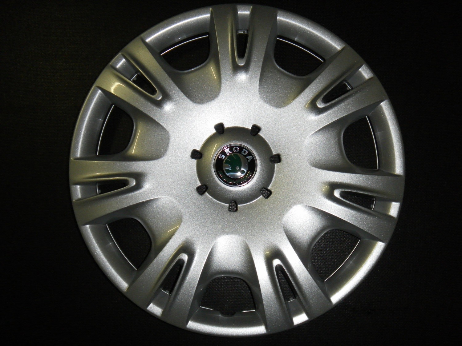 Poklice 16&quot; orig.škoda sada